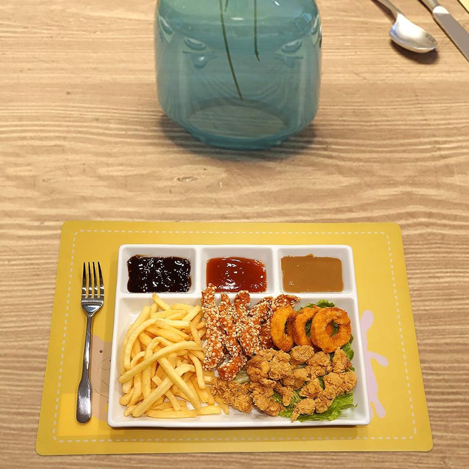 Plastic 4-compartment Rectangular Meal Serving Tray  Plate (1 Pc  White)