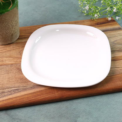 Plastic Square Dinner  Serving Plate  20 Cm (1 Pc)