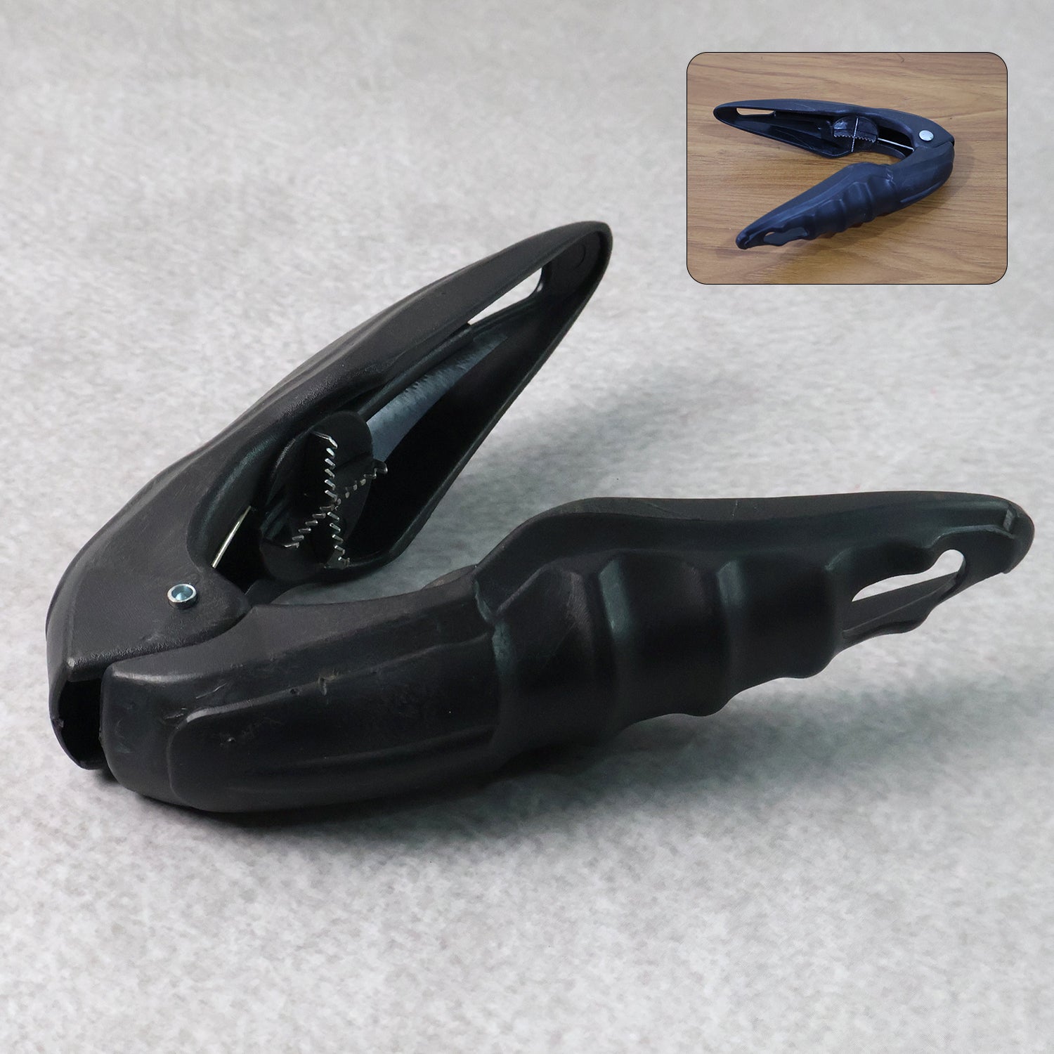 Multipurpose Walnuts And Seafood Cracker Tool - (1 Pc)