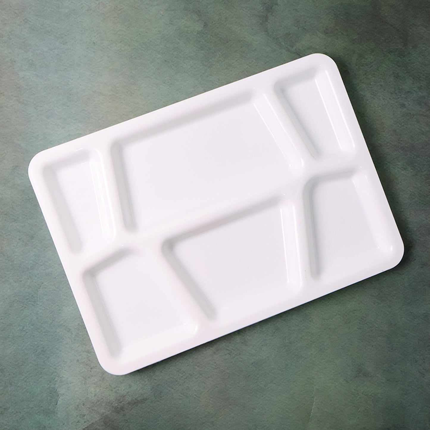 Plastic Multi-compartment Rectangular Meal Serving Tray  Plate (1 Pc  White)