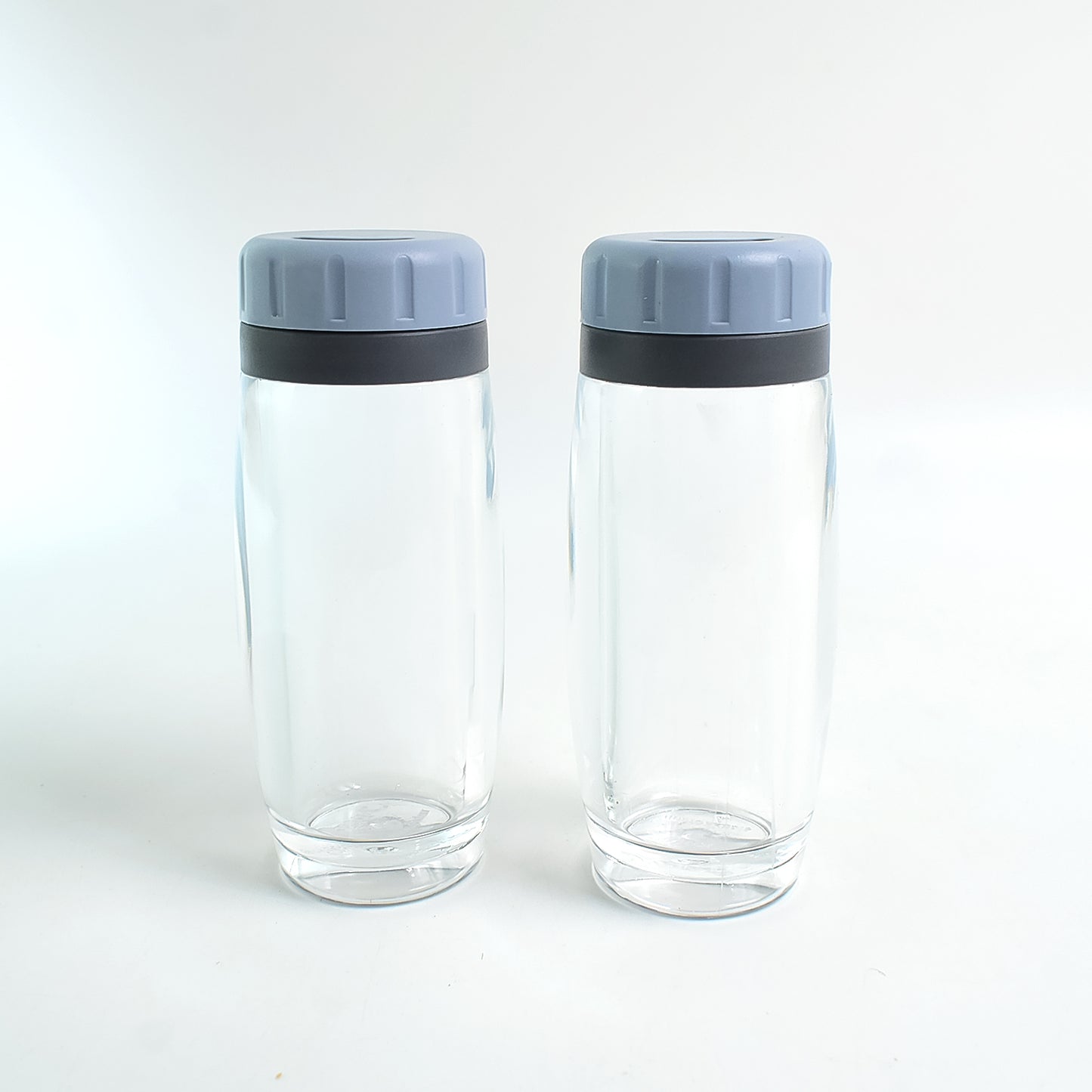 Apex Acrylic Salt And Pepper Shaker Set Of 2