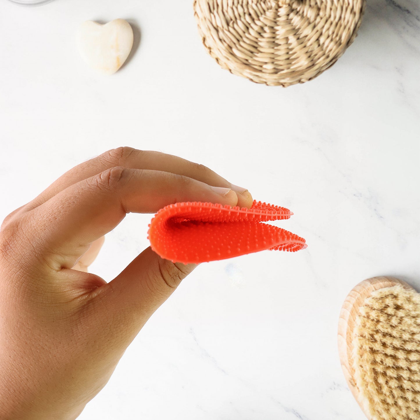 Red Silicone Dish Scrubber Sponge Mildew Free Non Stick Heat Resistant